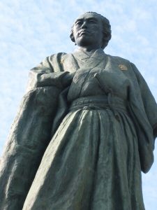 浴衣の右前は男女同じ 襟の左右はどっちが上かのか覚え方についても それがちょっと知りたい